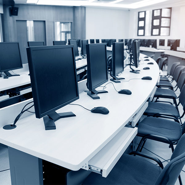 Computer lab in school