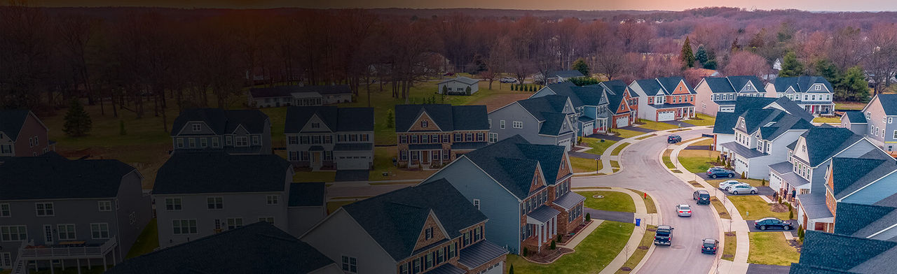 Homes in suburban neighborhood