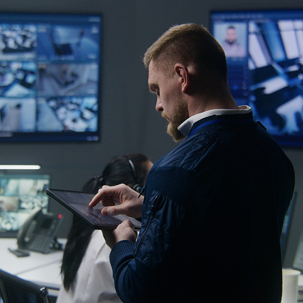 Bridging the Gap: Intelligent Security Technology and Smart Facility Management