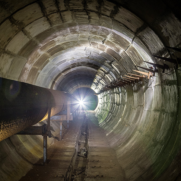Underground mining tunnel electrical lighting
