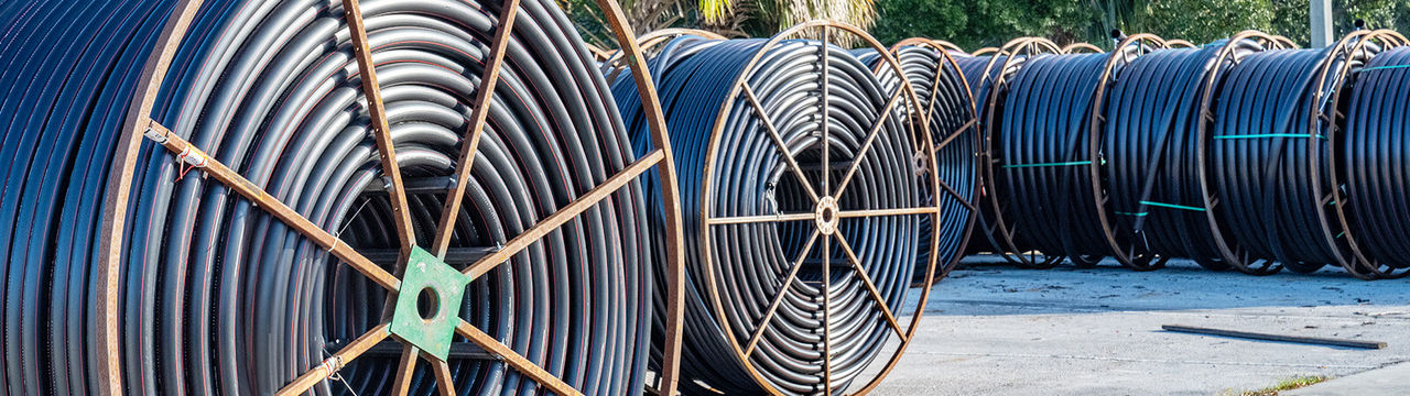 Orlando yard conduit cable rows